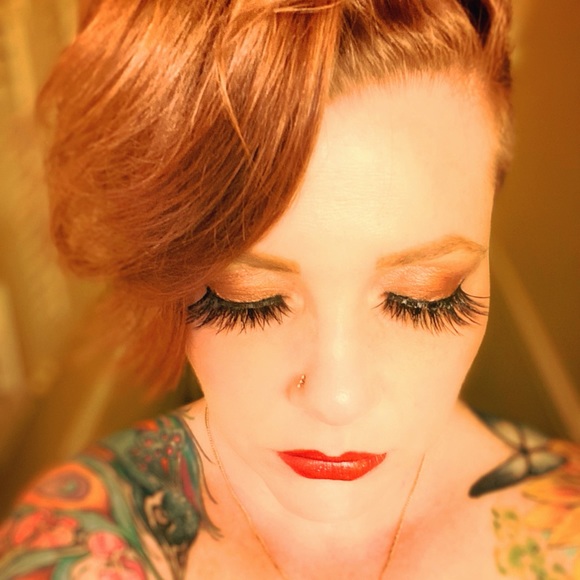 Meet your Posher, Shelley - Picture 1 of 3